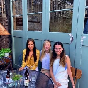 Meet your Posher, Faye